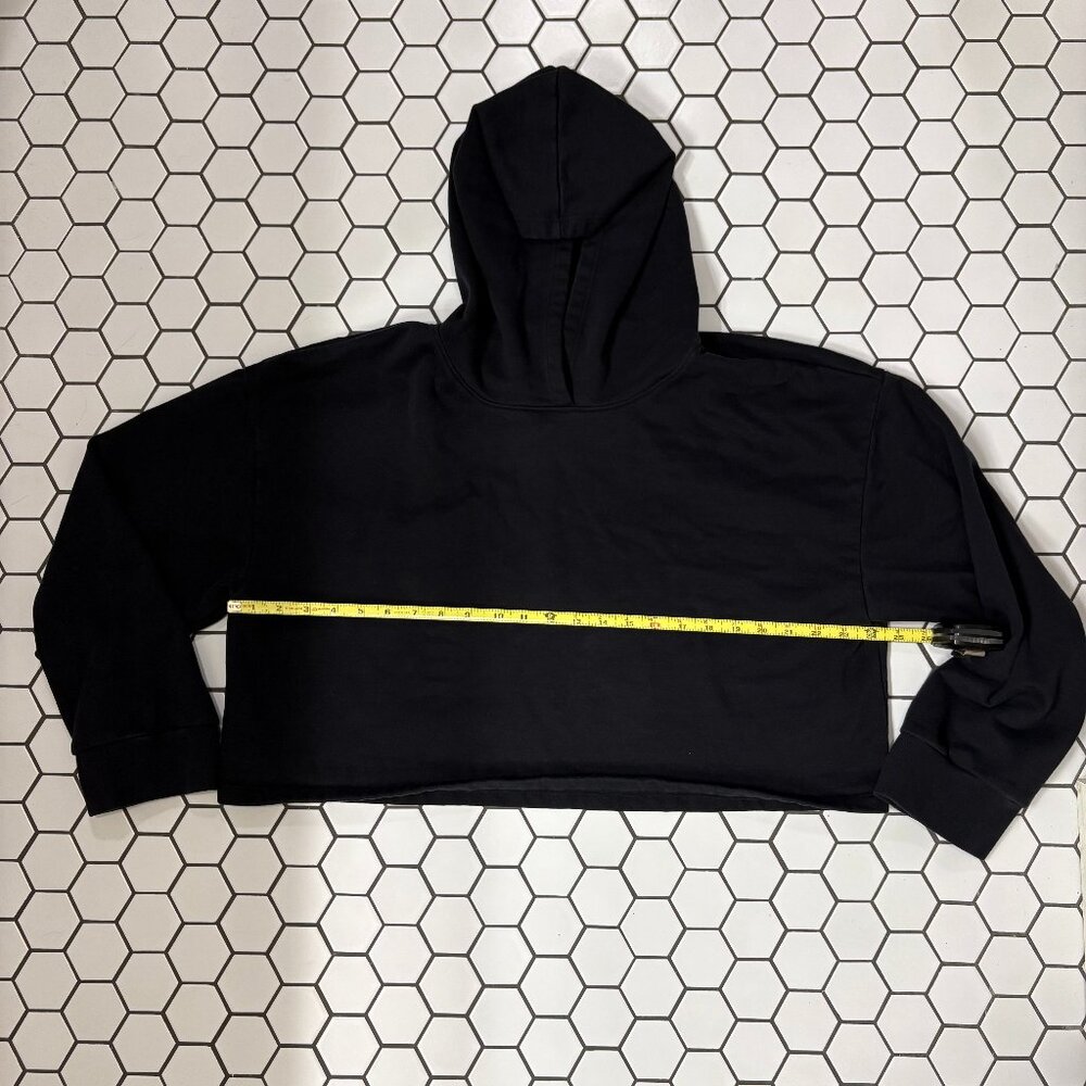 Beyond Yoga Luxe Fleece Happiness Cropped Hoodie Black XL